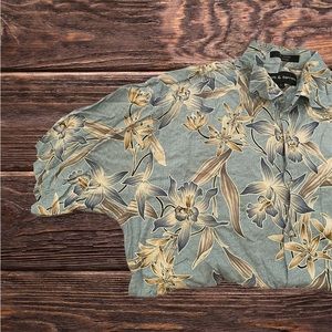 Hawaiian Floral Button Up Blue Biege Vacation Holiday Short Sleeve Shirt